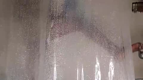 Snapshot of sweetnlow21 chatting on 10/31/25, 01:39 sweetnlow21 online show from 10/31/25, 01:39