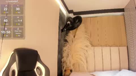 Snapshot of sweetnova_ chatting on 06/11/26, 02:53 Sweet Nova online show from 06/11/26, 02:53