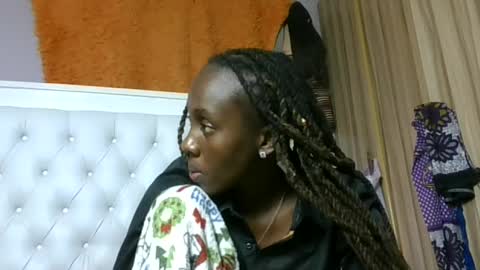 Novah girlie online show from 06/25/26, 08:35