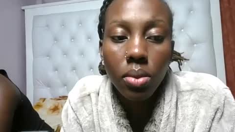 Novah girlie online show from 07/17/26, 06:02