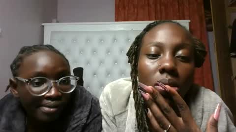 Novah girlie online show from 07/21/26, 03:42