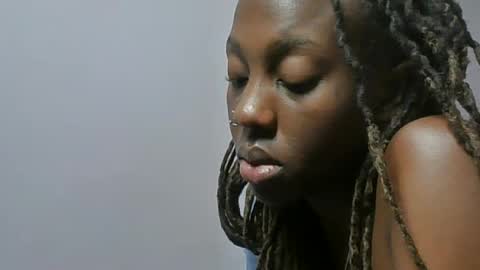 Novah girlie online show from 07/21/26, 04:31