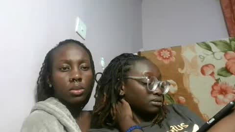 Novah girlie online show from 07/27/26, 03:52