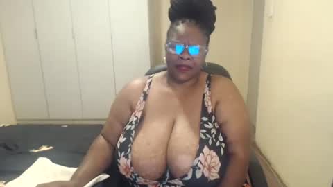 sweetnoziexxx online show from 02/21/25, 07:01