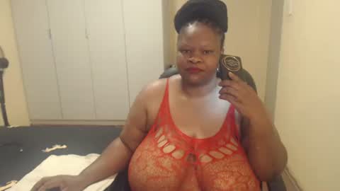 sweetnoziexxx online show from 02/25/25, 06:58