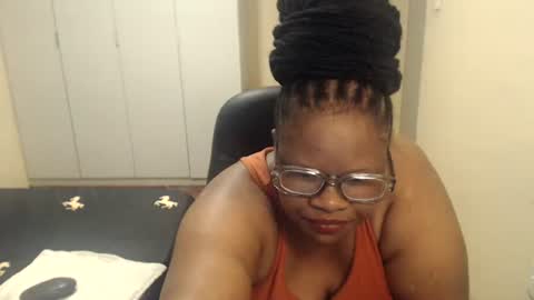 sweetnoziexxx online show from 02/27/25, 08:17