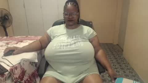 sweetnoziexxx online show from 12/17/25, 03:56