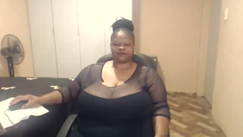 sweetnoziexxx online show from 03/17/26, 06:17