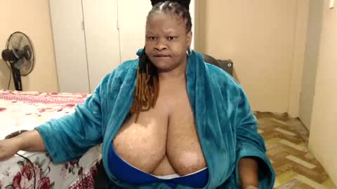 sweetnoziexxx online show from 06/30/26, 04:02