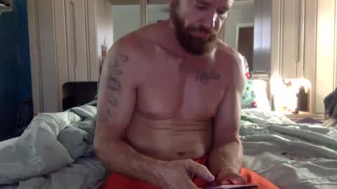 Snapshot of sweetnsexy95 chatting on 01/19/25, 07:58 WeAim2PZzz online show from 01/19/25, 07:58