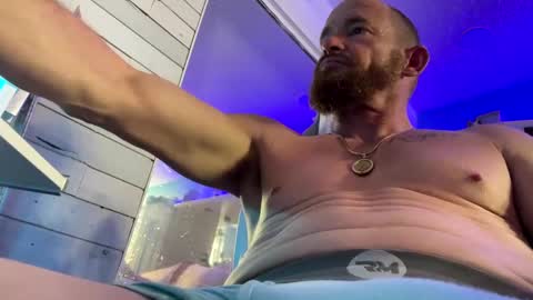 Snapshot of sweetnsexy95 chatting on 02/02/25, 10:06 WeAim2PZzz online show from 02/02/25, 10:06