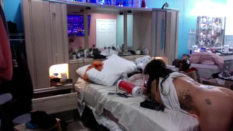 Snapshot of sweetnsexy95 chatting on 02/05/25, 04:48 WeAim2PZzz online show from 02/05/25, 04:48