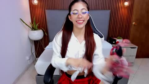 sweetpeach_20 online show from 01/13/25, 07:21
