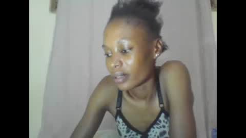 ESTHER online show from 02/01/25, 06:29