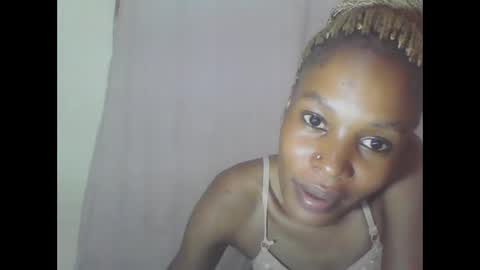 ESTHER online show from 02/10/25, 06:24