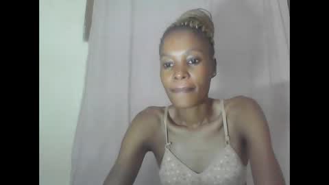 ESTHER online show from 02/11/25, 02:25