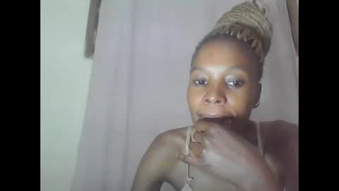 ESTHER online show from 02/11/25, 05:58