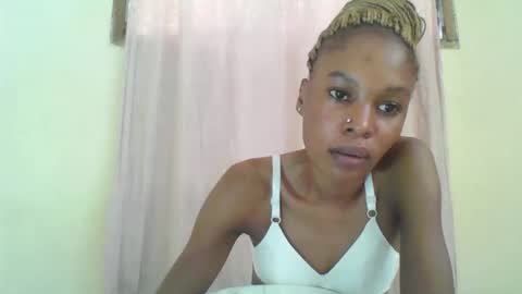 ESTHER online show from 02/11/25, 08:58