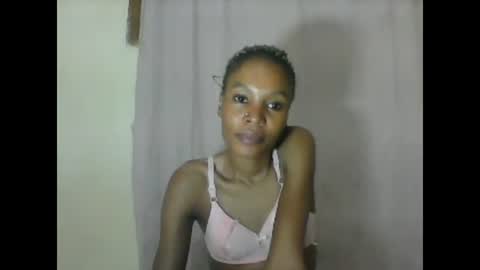 ESTHER online show from 03/01/25, 06:11