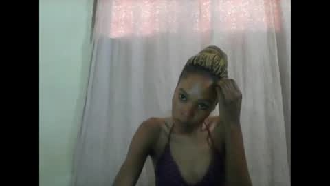 ESTHER online show from 03/03/25, 12:37