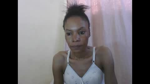 ESTHER online show from 05/05/26, 06:54