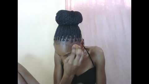 ESTHER online show from 05/12/26, 06:54