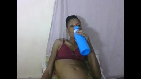 ESTHER online show from 05/18/26, 06:47