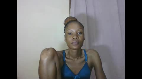 ESTHER online show from 06/06/26, 01:54