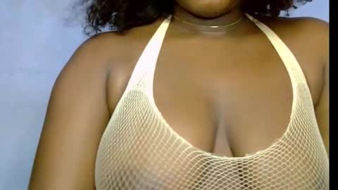 Snapshot of sweetpetitgirl chatting on 03/02/26, 07:21 LILY BRANDY online show from 03/02/26, 07:21