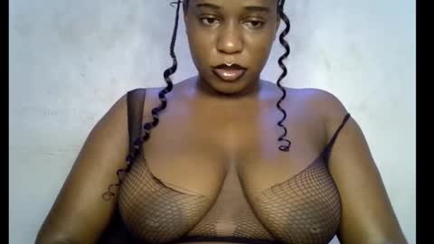 Snapshot of sweetpetitgirl chatting on 03/19/26, 07:01 LILY BRANDY online show from 03/19/26, 07:01