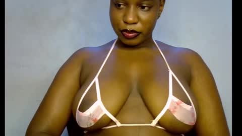 Snapshot of sweetpetitgirl chatting on 03/20/26, 07:35 LILY BRANDY online show from 03/20/26, 07:35