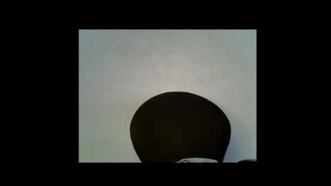 Snapshot of sweetpetitgirl chatting on 04/01/26, 06:27 LILY BRANDY online show from 04/01/26, 06:27