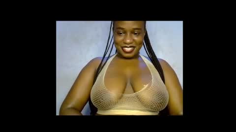 Snapshot of sweetpetitgirl chatting on 04/07/26, 06:58 LILY BRANDY online show from 04/07/26, 06:58