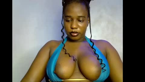 Snapshot of sweetpetitgirl chatting on 04/14/26, 08:20 LILY BRANDY online show from 04/14/26, 08:20