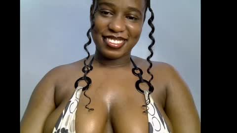 Snapshot of sweetpetitgirl chatting on 04/16/26, 08:15 LILY BRANDY online show from 04/16/26, 08:15