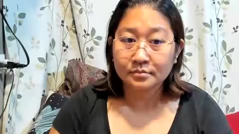 Snapshot of sweetpilipina88 chatting on 11/10/25, 10:31 MIA online show from 11/10/25, 10:31