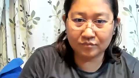 Snapshot of sweetpilipina88 chatting on 11/27/25, 08:38 MIA online show from 11/27/25, 08:38