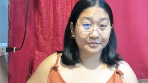 Snapshot of sweetpilipina88 chatting on 02/23/26, 01:58 MIA online show from 02/23/26, 01:58