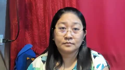 Snapshot of sweetpilipina88 chatting on 05/16/26, 12:51 MIA online show from 05/16/26, 12:51
