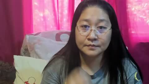 Snapshot of sweetpilipina88 chatting on 07/08/26, 03:44 MIA online show from 07/08/26, 03:44