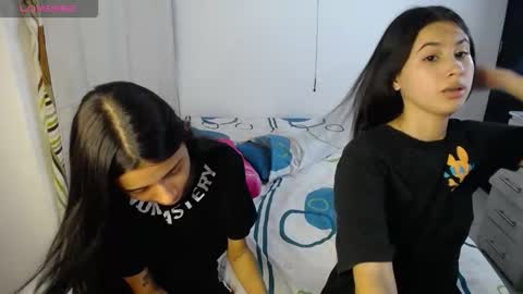 Snapshot of sweetpink1_ chatting on 09/25/25, 03:54 Caro  Lily online show from 09/25/25, 03:54