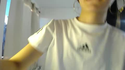 Snapshot of sweetpink1_ chatting on 10/10/25, 08:08 Caro  Lily online show from 10/10/25, 08:08