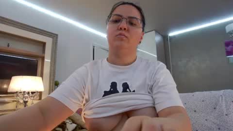 SweetRaisa online show from 07/22/26, 10:23