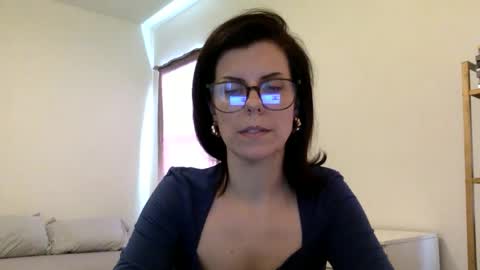 Snapshot of sweetriddance chatting on 11/25/25, 09:37 sweetriddance online show from 11/25/25, 09:37