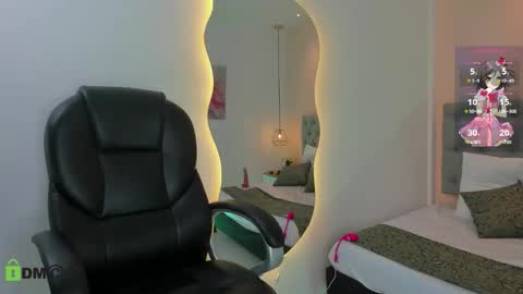 Dulce online show from 09/12/25, 12:27