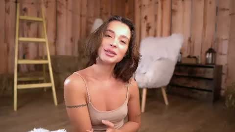 Snapshot of sweetrossie chatting on 07/29/26, 06:22 Rose online show from 07/29/26, 06:22