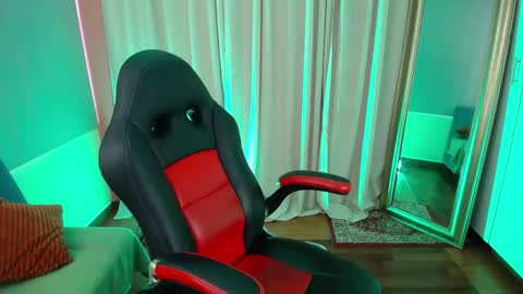 Rubi online show from 04/28/26, 07:41