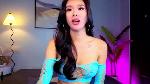 Snapshot of sweetsassyts chatting on 09/14/25, 10:25 keana online show from 09/14/25, 10:25