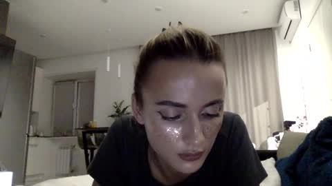 sweetsatalana online show from 06/19/26, 07:17