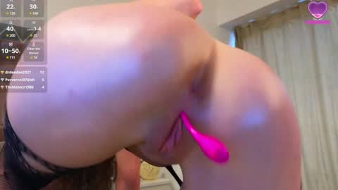 Snapshot of sweetscribe chatting on 02/05/25, 09:25 SweetScribe online show from 02/05/25, 09:25